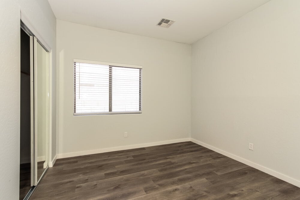 Building Photo - 44080 W McCord Dr