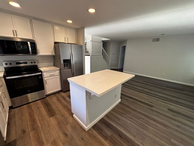 Building Photo - Charming 4-Bedroom, 3-Bath