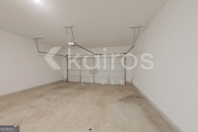 Building Photo - 103 Silver Maple Ln