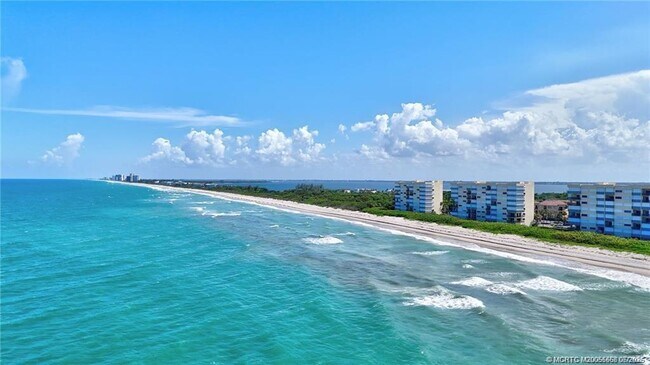 Building Photo - 7440 S Ocean Dr