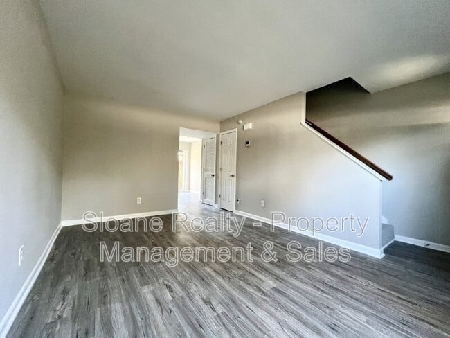Building Photo - 1295 Mathis Ferry Rd