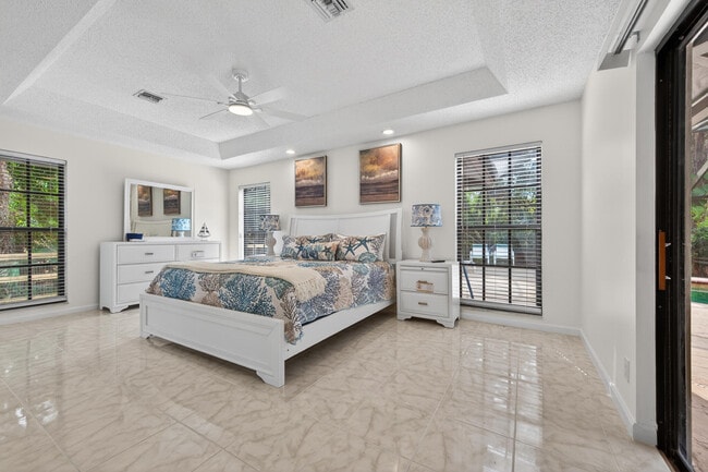 Building Photo - 8166 155th Pl N