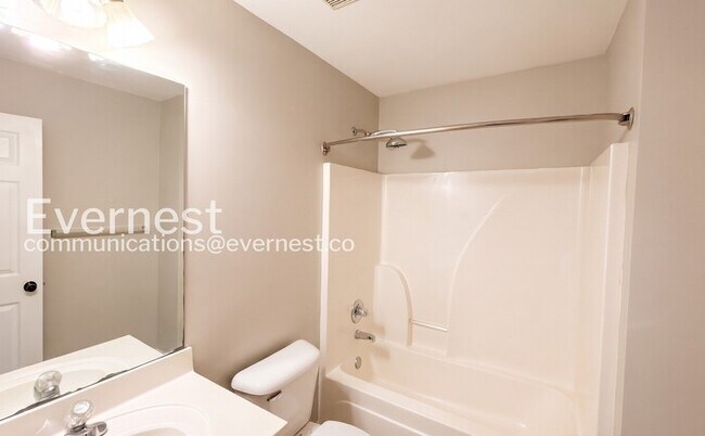 Building Photo - 1726 Hawk Run Ln