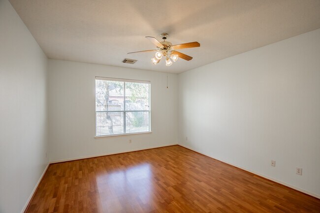 Building Photo - 4823 Zachary Ln