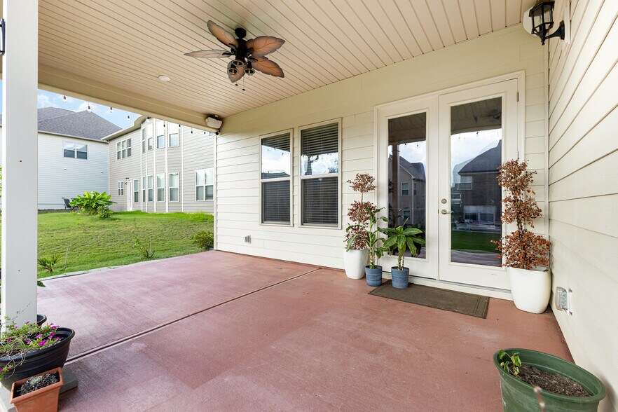 Building Photo - 6225 Majesty Ct