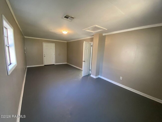 Building Photo - 1140 Madeline Ave