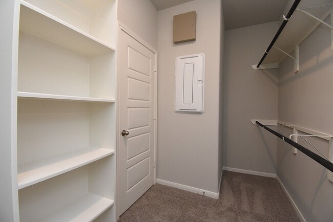 Building Photo - 2128 Port Jackson Dr