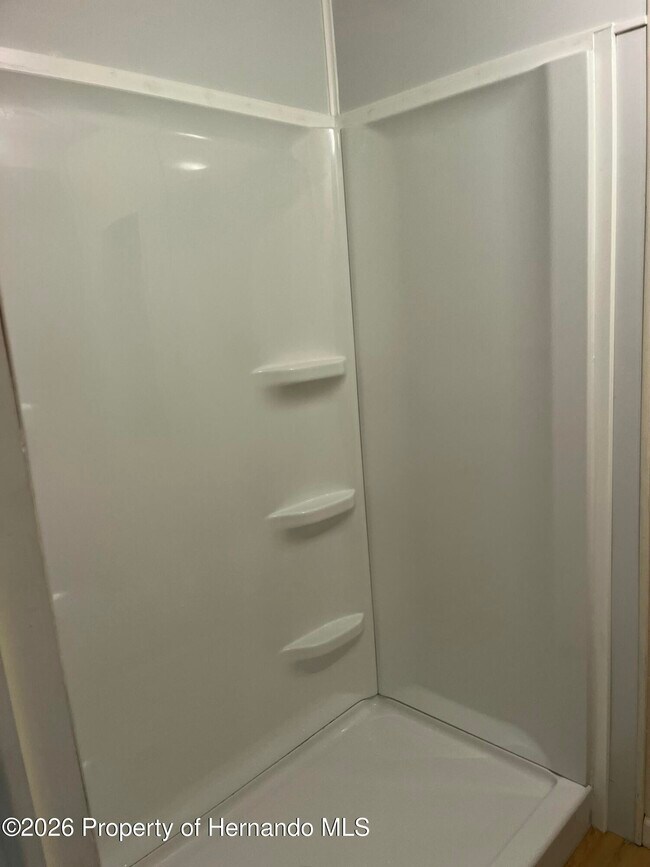 Building Photo - 15466 Brookridge Blvd