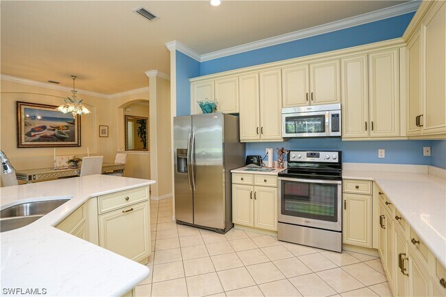 Building Photo - 3855 Jungle Plum Dr E