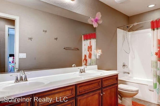Building Photo - 4 br, 3 bath House - 2506 E. Tonto Dr.