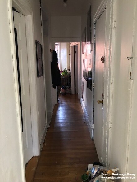 Building Photo - 26 Symphony Rd