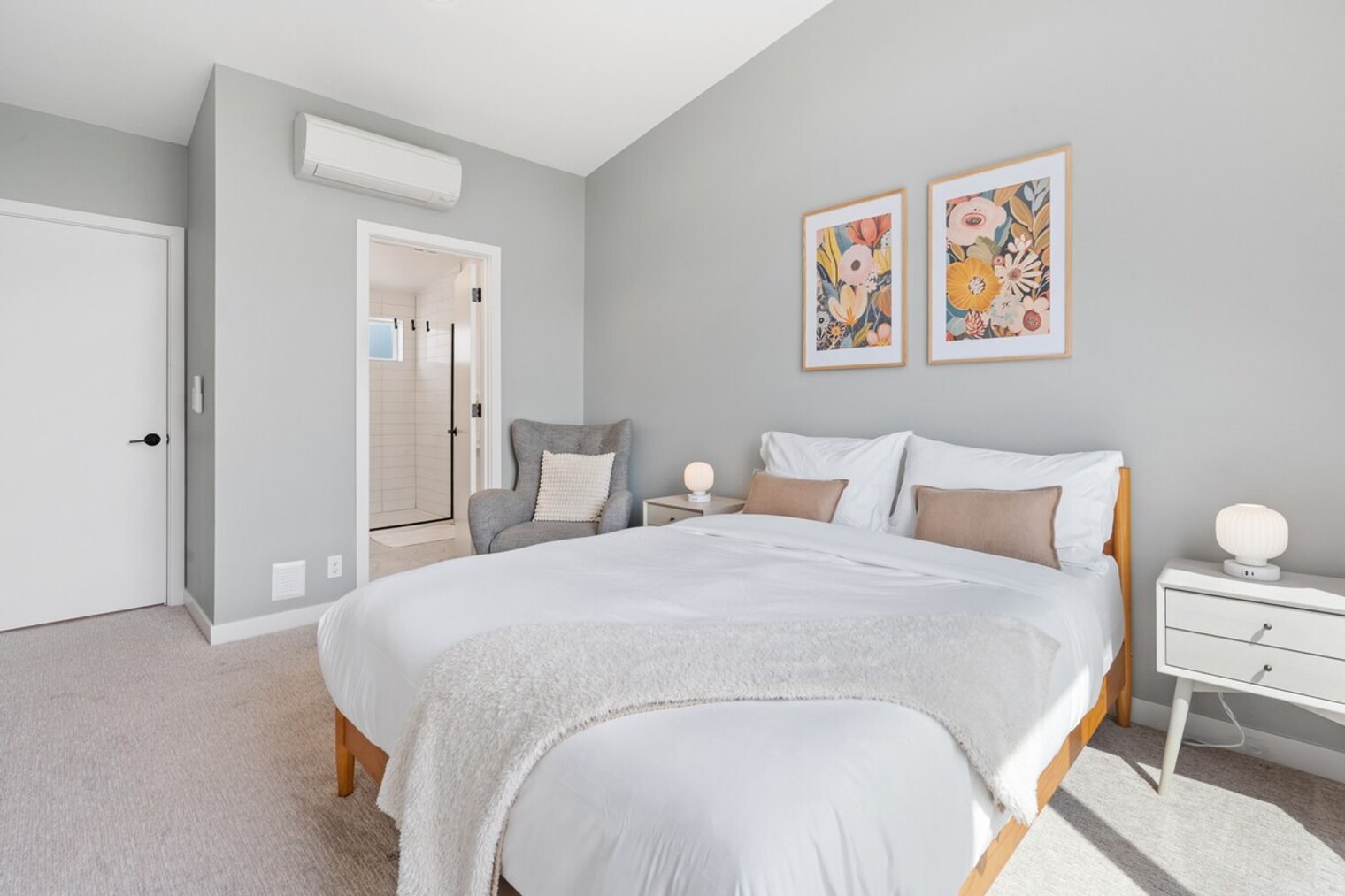 Building Photo - 6405B 22nd Ave NW