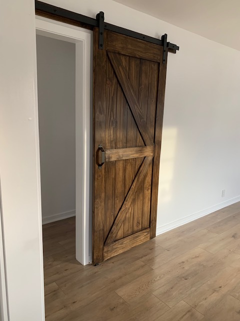 Barn Door - 44426 12th St W