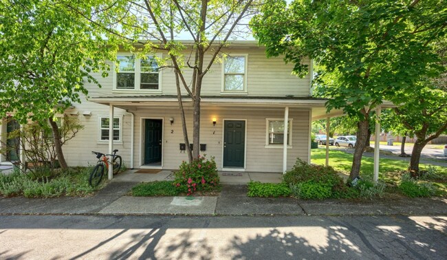 Primary Photo - 132 Van Ness Ave