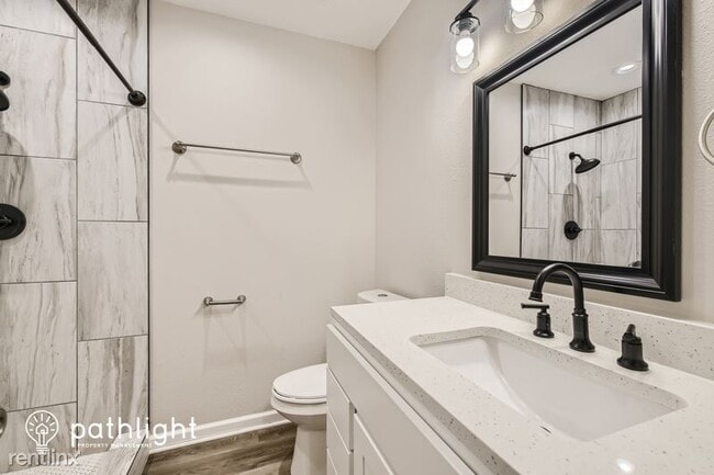 Building Photo - 3 br, 2 bath House - 122 Roma Drive UNIT