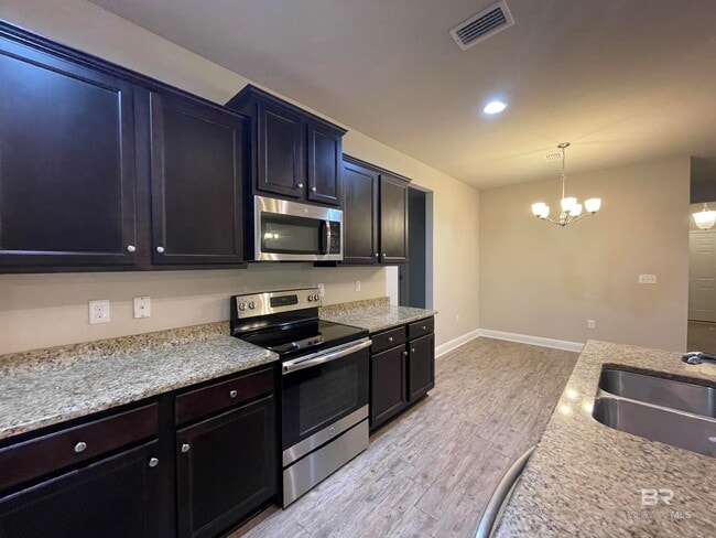 Building Photo - 31849 Calder Ct