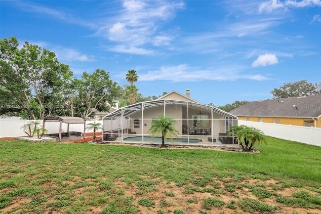 Building Photo - 502 Oxford Dr