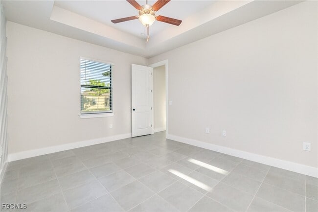 Building Photo - 3039 NW 2nd Pl