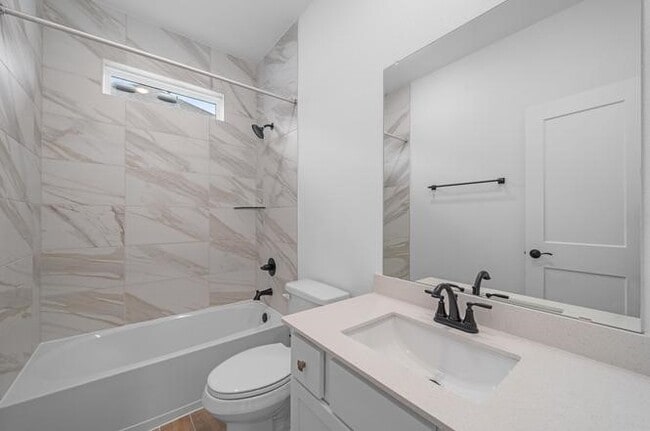 Building Photo - 1308 Shaded Rock Dr