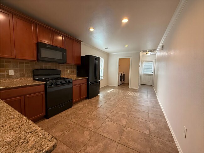 Building Photo - 17131 Falcons Nest Landing Dr