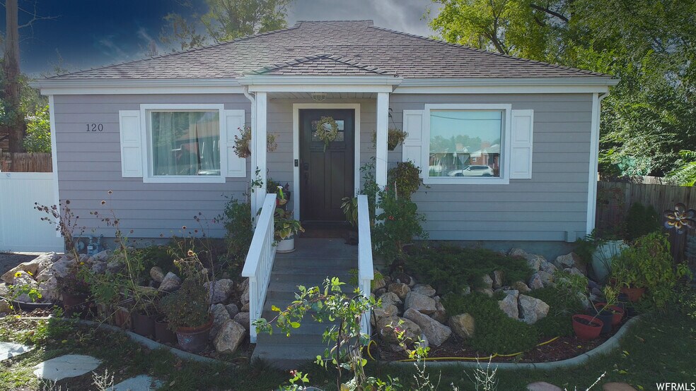 Building Photo - 120 E 350 N