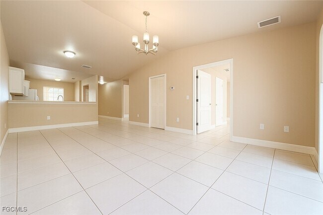 Building Photo - 4120 Skyline Blvd