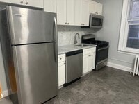 Building Photo - The Manor