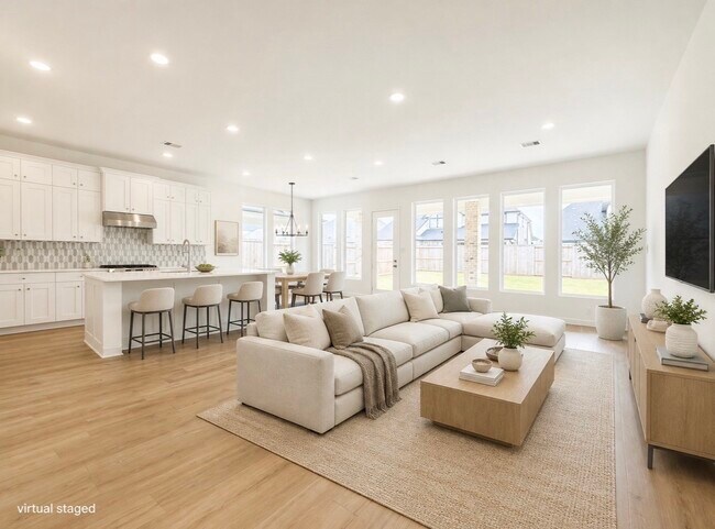 Building Photo - 31026 Sun Vly Dr