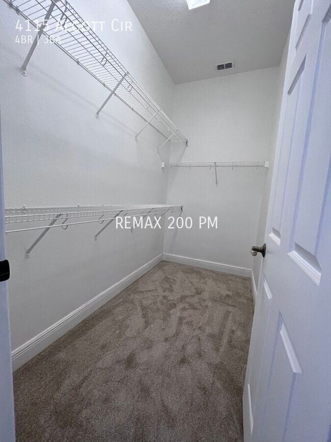 Building Photo - 4115 Alcott Cir