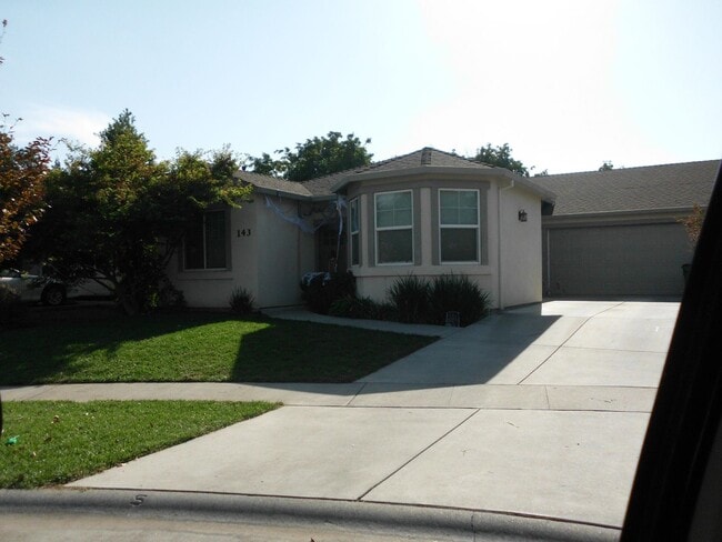 Building Photo - 143 Mandalay Ct