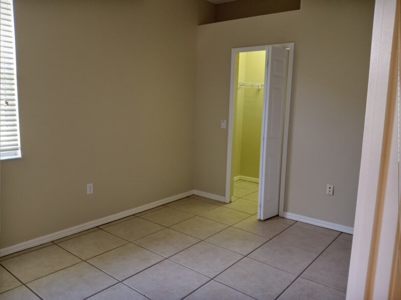 Building Photo - 6506 Waters Edge Way