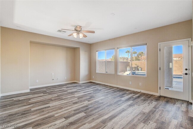 Building Photo - 2536 Sturrock Dr