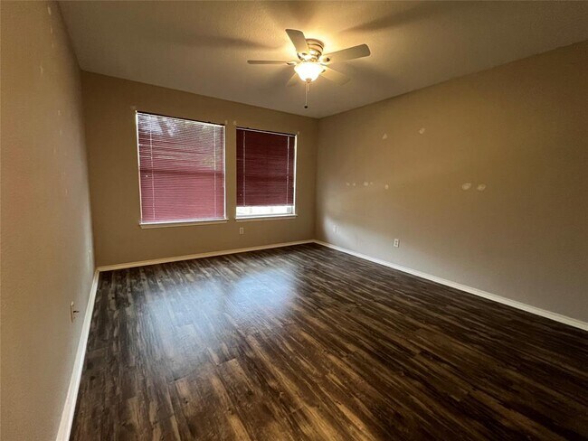 Building Photo - 1156 Tetbury Ln