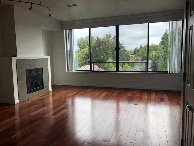 Living Room - north facing - Hawthorne 44 Apartments