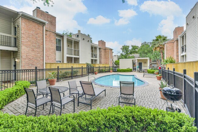 Building Photo - 2001 Bering Dr
