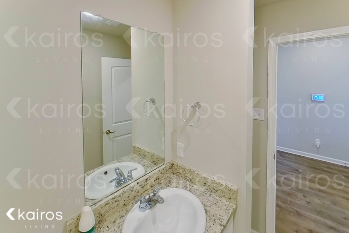 Building Photo - 118 E Broussard St