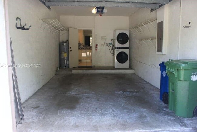 Building Photo - 3901 San Simeon Ln