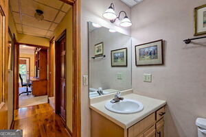 Building Photo - 842 Saddle Back Cir