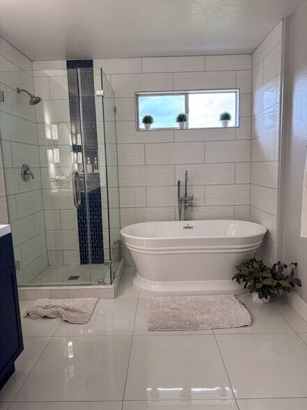 Building Photo - 7419 Tranquillo Way