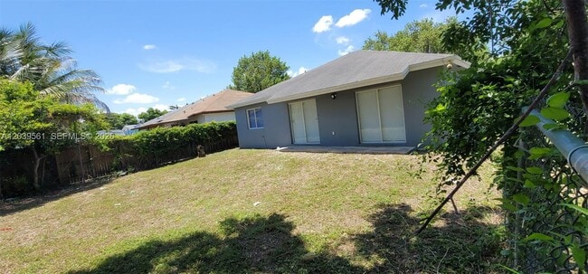 Building Photo - 10250 SW 173rd Terrace