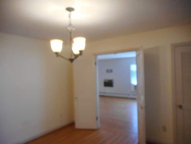 Building Photo - 116 N Union Ave