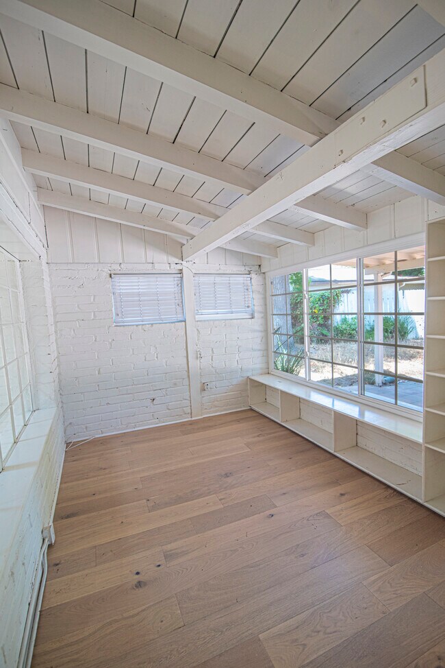 Building Photo - 12335 Tiara St