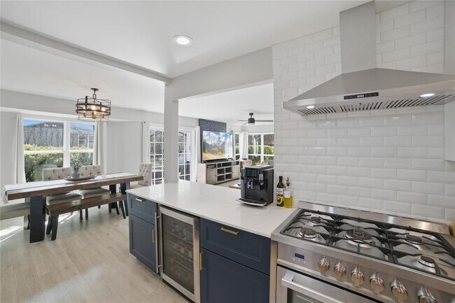 Building Photo - 1315 Quail Park Dr