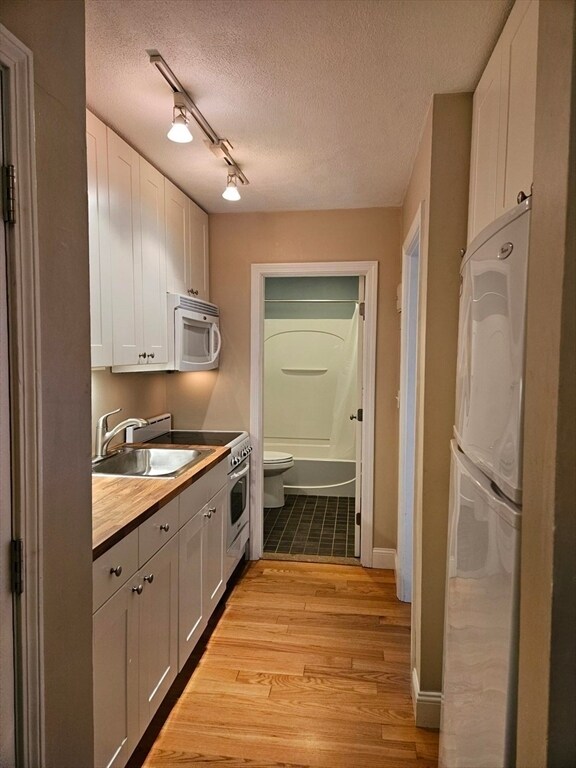 Building Photo - 43 Liberty Square Rd