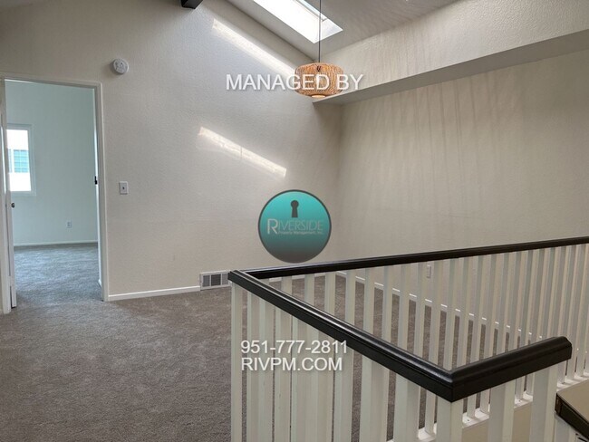 Building Photo - Stylish 3-Bedroom Home in Jurupa Valley, CA