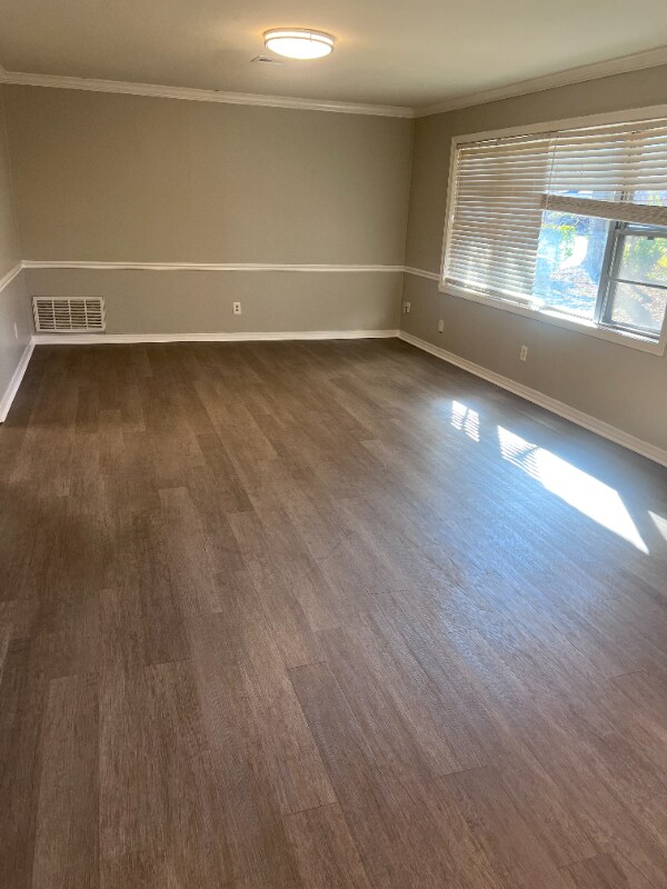 Building Photo - 1619 Dudley Ln