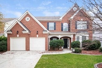 Building Photo - 4392 Walforde Blvd