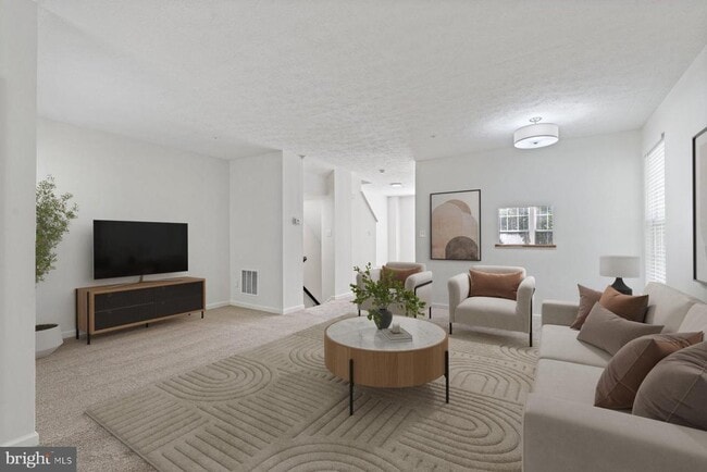 Building Photo - 7022 Dasher Farm Ct