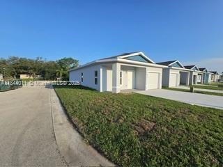Building Photo - 1431 Las Villas Blvd