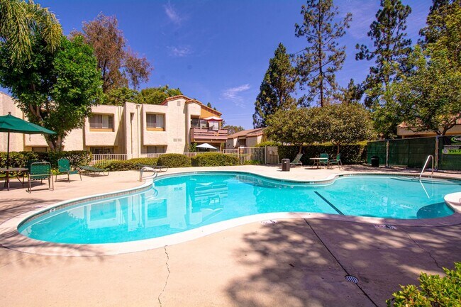 Building Photo - 22840 Hilton Head Dr